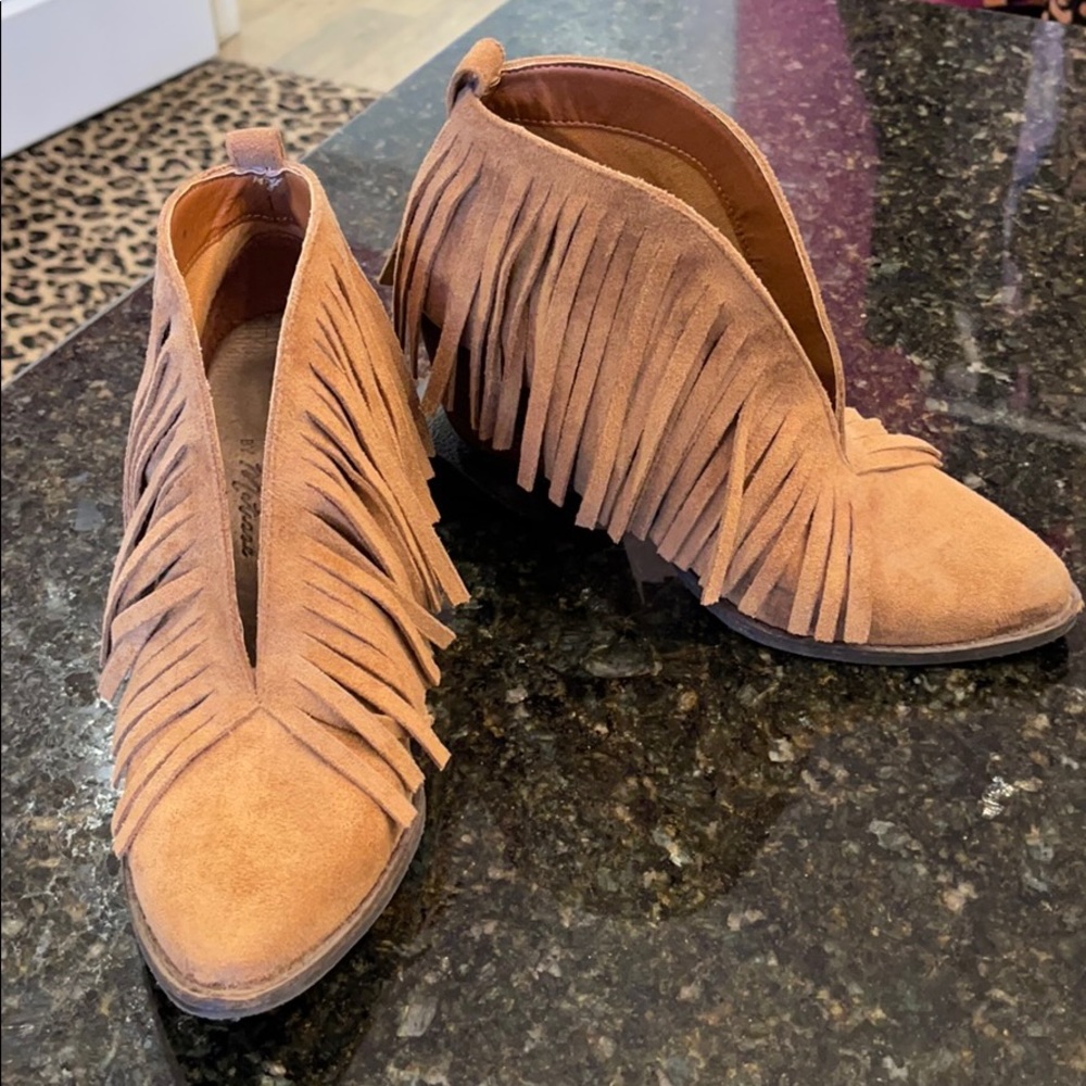 Coconuts By Matisse Lambert - image 1